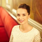 Come contrastare il rilassamento della pelle del viso