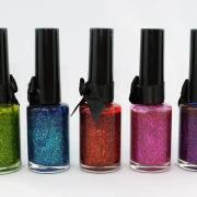 Gli smalti semi-permanenti fanno male?