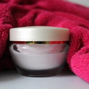 Una buona crema antirughe quali proprietà deve avere?